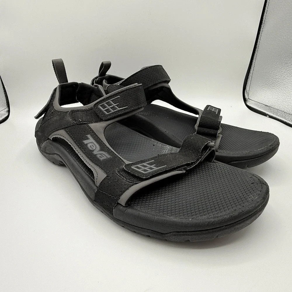 Teva Minam Sport Sandals Mens Black Size 9 Hiking Water Shoes River Sandals 4289